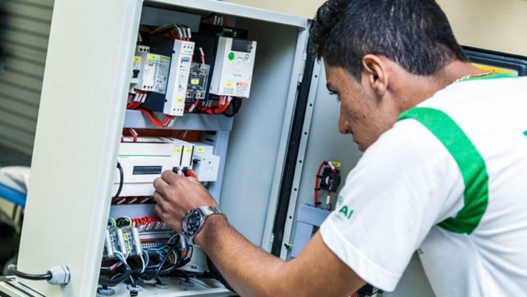 Vagas de Emprego para Eletricista e Técnico em Eletrônica Dicas e Dica Vagas de Emprego para Eletricista e Técnico em Eletrônica Dicas e Dica